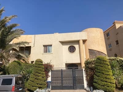 11 Bedroom Villa for Sale in New Cairo, Cairo - فيلا النرجس ٦ فيلات