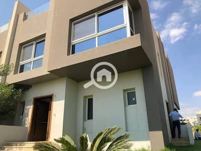 فیلا 5 غرف نوم للبيع في الشيخ زايد، الجيزة - FB_IMG_1694755732927. jpg