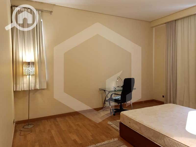 10 Forty West 10. jpg