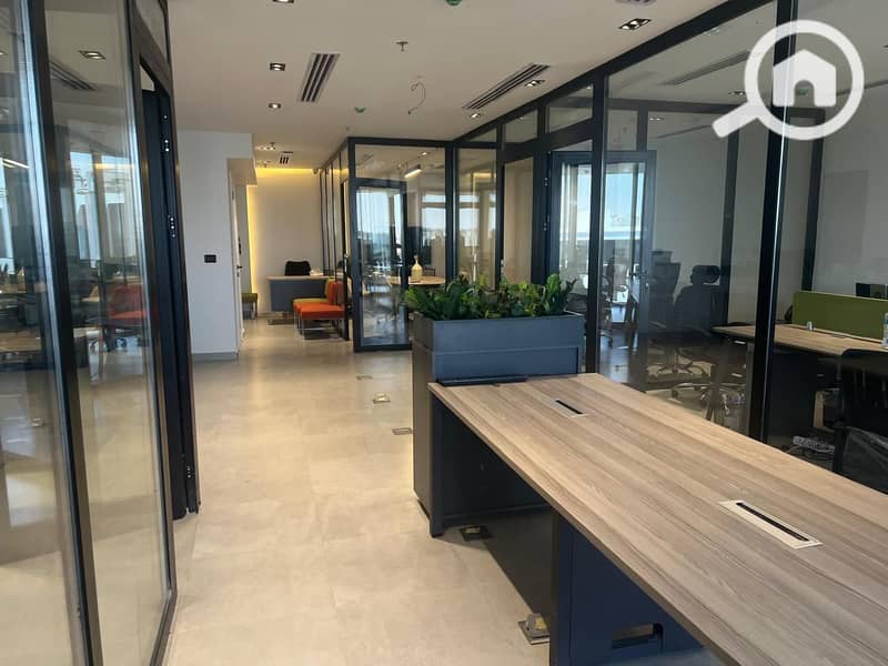 مكتب اداري للايجار 170م فيHyde Park- التجمع الخامس