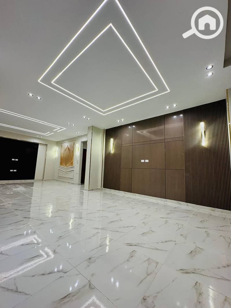 2 5f2ba640-62ee-4bb9-ba17-0f1f5d9bdfeb. jpg