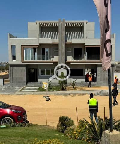 4 Bedroom Townhouse for Sale in Sheikh Zayed, Giza - WhatsApp Image 2025-08-26 at 4.19. 55 PM. jpeg