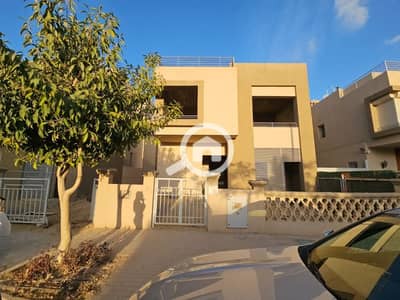 6 Bedroom Villa for Sale in 6th of October, Giza - FB_IMG_1751471979550. jpg