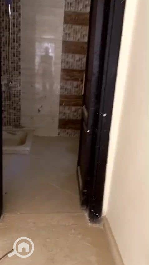 2 WhatsApp Video 2025-09-02 at 17.55. 07_cfaa225b_000049. jpg