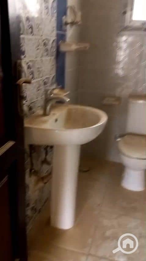 13 WhatsApp Video 2025-09-02 at 17.55. 07_cfaa225b_000217. jpg