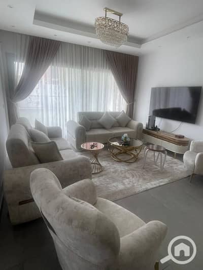 3 Bedroom Townhouse for Sale in 6th of October, Giza - IMG-20250730-WA0122. jpg