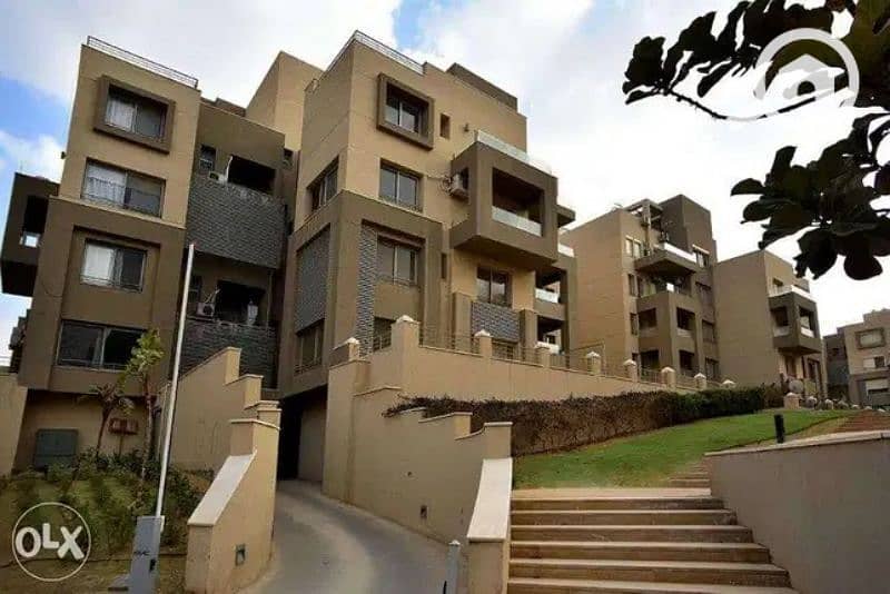 شقة للبيع فى كمبوند بالم هيلز palm hills التجمع الخامس بالقسيط على 8 سنوات