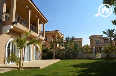 4 Bedroom Villa for Sale in New Cairo, Cairo - Villa for sale on 90th Street in Hyde Park Compound