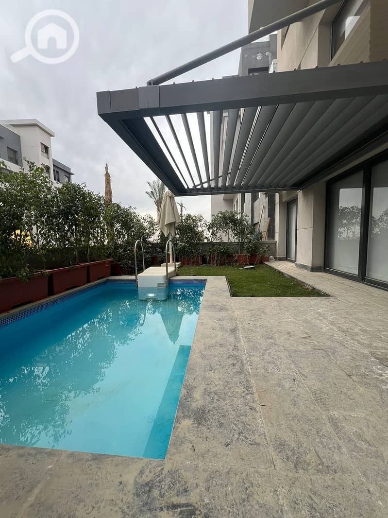 9 513760975_2102503533593823_674126020840602160_n. jpg