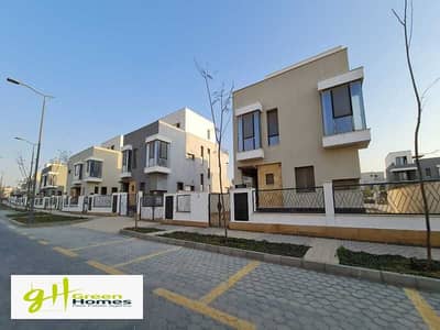 4 Bedroom Villa for Sale in New Cairo, Cairo - 2fc1c83c-2139-4c5a-802c-bcf6457b838a. jpg