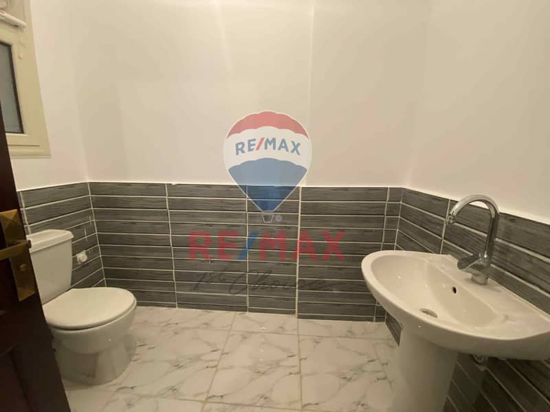 11 943d6da9-22be-4ad8-9c80-4ee79defda50. jpg