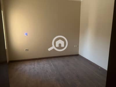 2 Bedroom Flat for Sale in Zahraa Al Maadi, Cairo - IMG_4535. jpeg