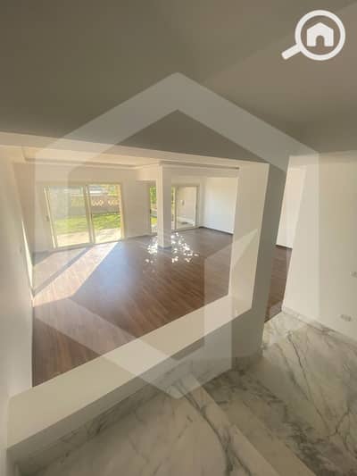 4 Bedroom Townhouse for Rent in 6th of October, Giza - Golf Views 1. jpg