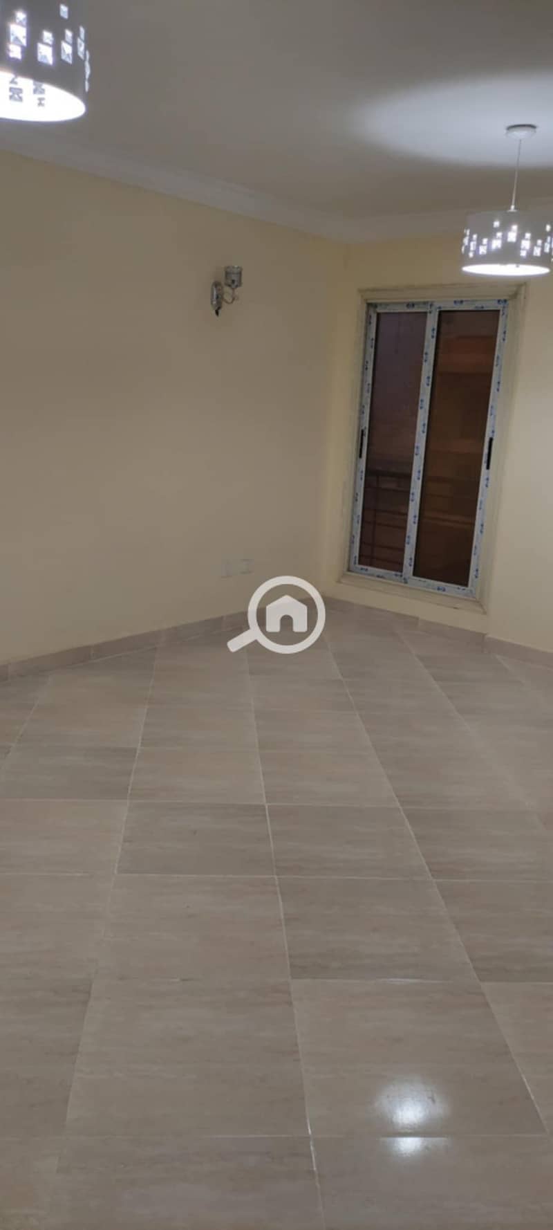 4 acd5730b-39bd-4fa0-a4f1-eee0c29da9b9. jpg