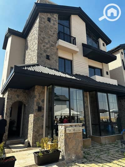 5 Bedroom Villa for Sale in New Cairo, Cairo - 494287554_9717793151635769_7835064266572318110_n. jpg