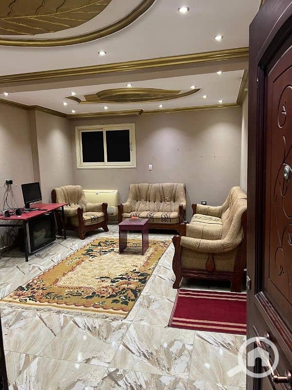 شقة مفروشة للإيجار حدائق المعادي أمام محطة المترو