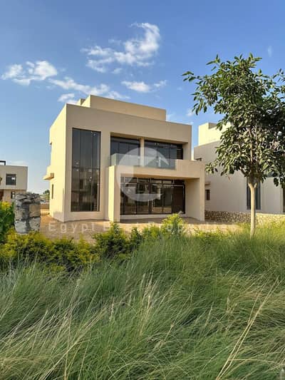 6 Bedroom Villa for Sale in 6th of October, Giza - c5ac0688-3426-4830-abf4-beb730a55d41. jpeg