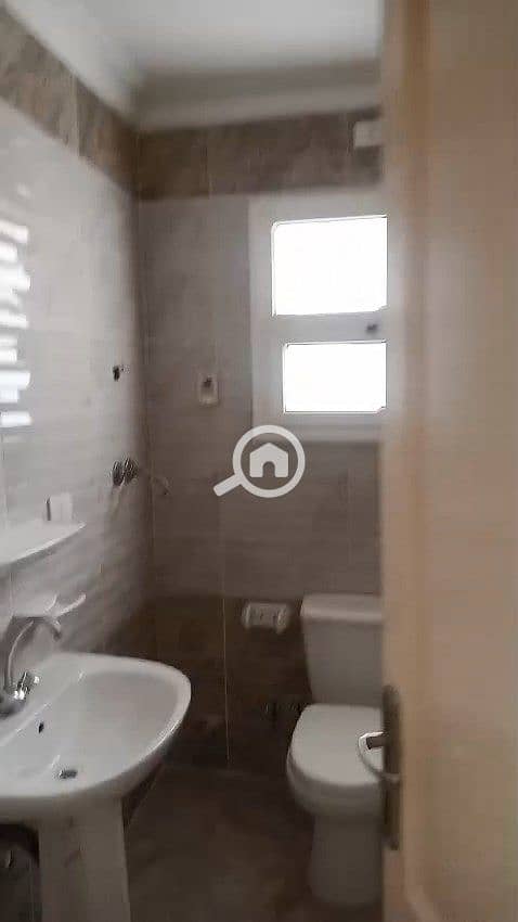 11 VID-20250903-WA0582. mp4_snapshot_03.27_[2025.09. 03_18.18. 47]. jpg
