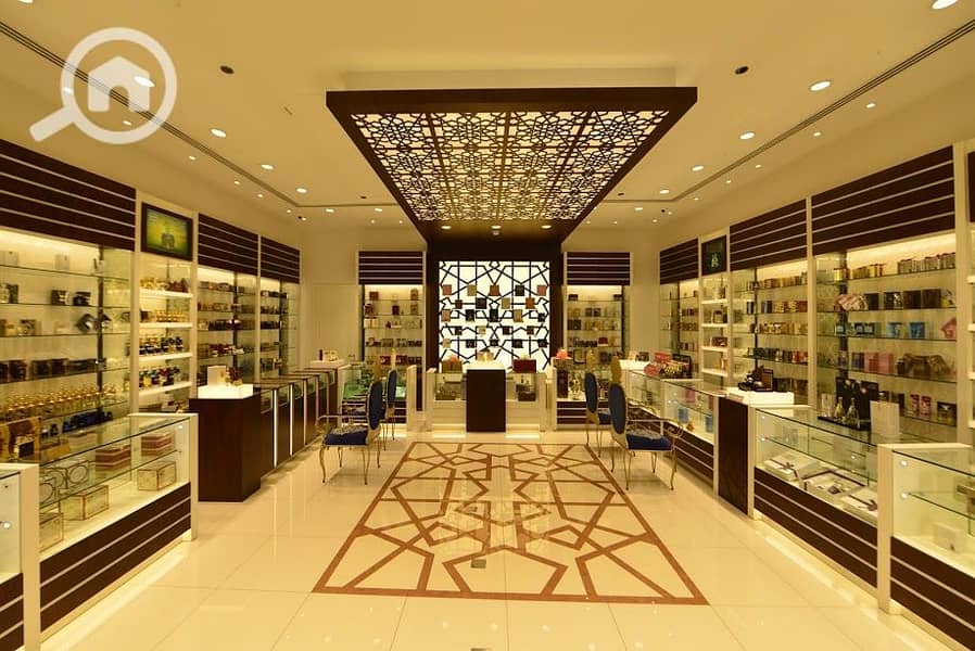 ديكورات-محل-العطور. jpg