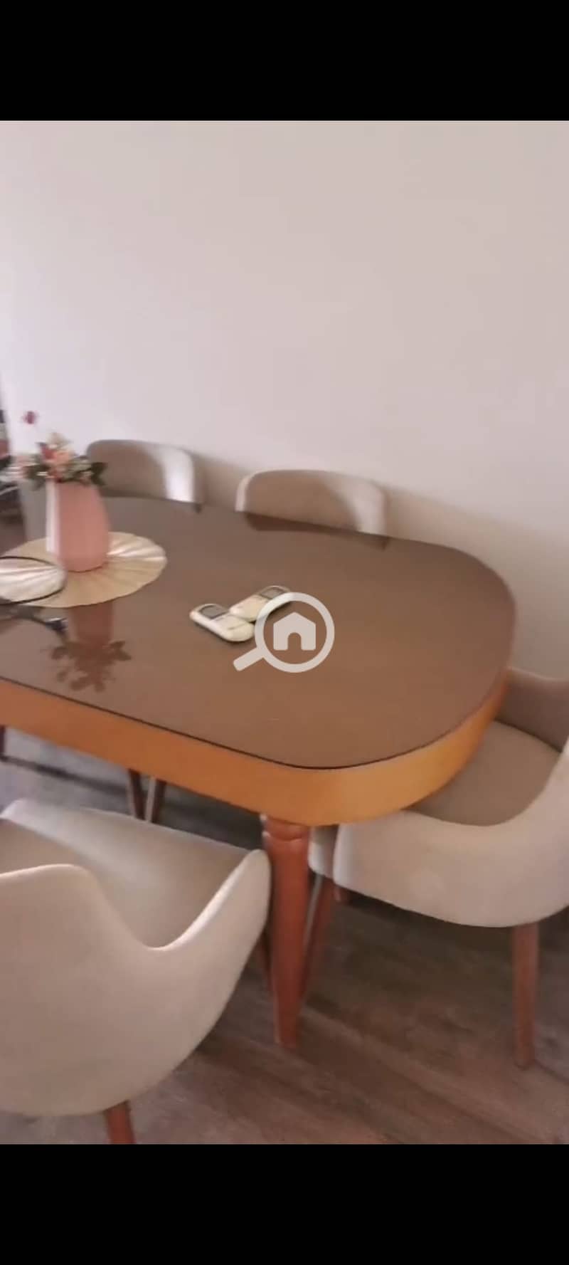 8 1001431891. png