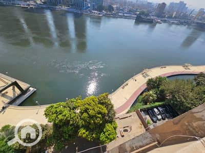 دوبلكس 5 غرف نوم للبيع في الزمالك، القاهرة - دوبلكس علي النيل باميز لوكيشن بالزمالك