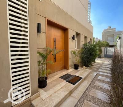 4 Bedroom Townhouse for Sale in New Cairo, Cairo - 04aa5014-5b2d-4ef7-a711-72af8d9c82d5. jpeg