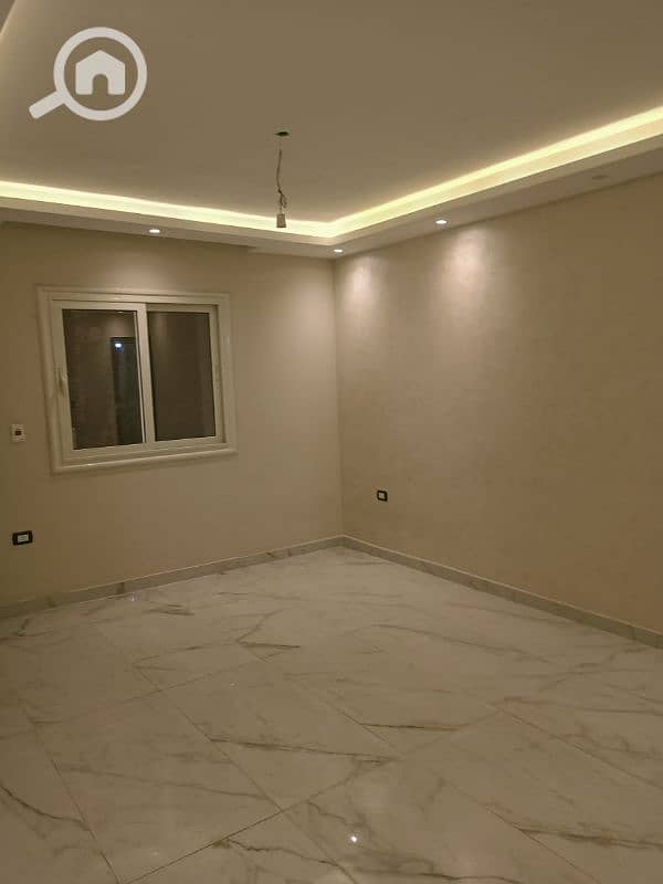 Licensed office for rent 400m in Nasr City, Makram Ebeid Street