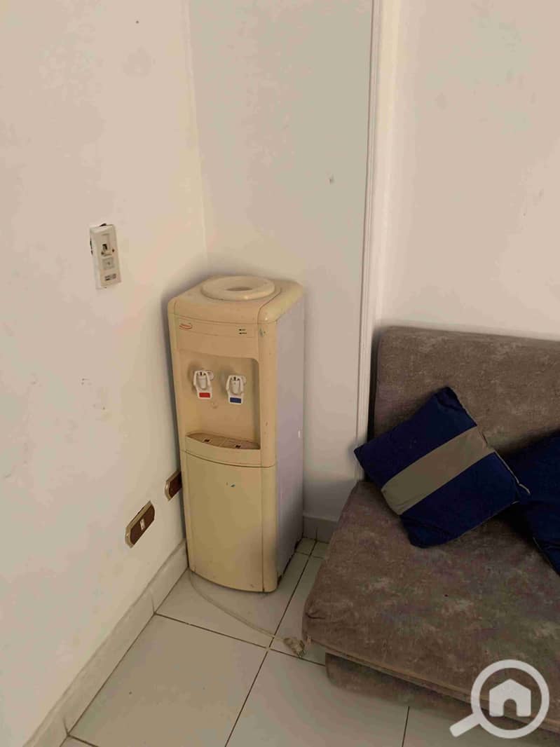 24 1000444111. jpg