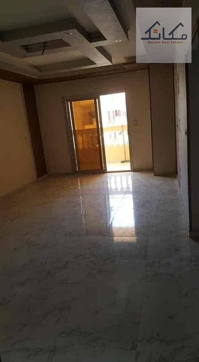 شقة 3 غرف نوم للايجار في المقطم، القاهرة - 814c60e3-ee90-42c4-b273-fe301f7c7afc. jpg