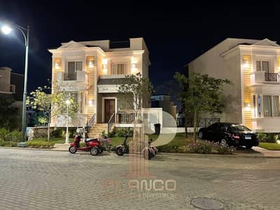 فیلا 4 غرف نوم للبيع في 6 أكتوبر، الجيزة - IMG-20250906-WA0021. jpg