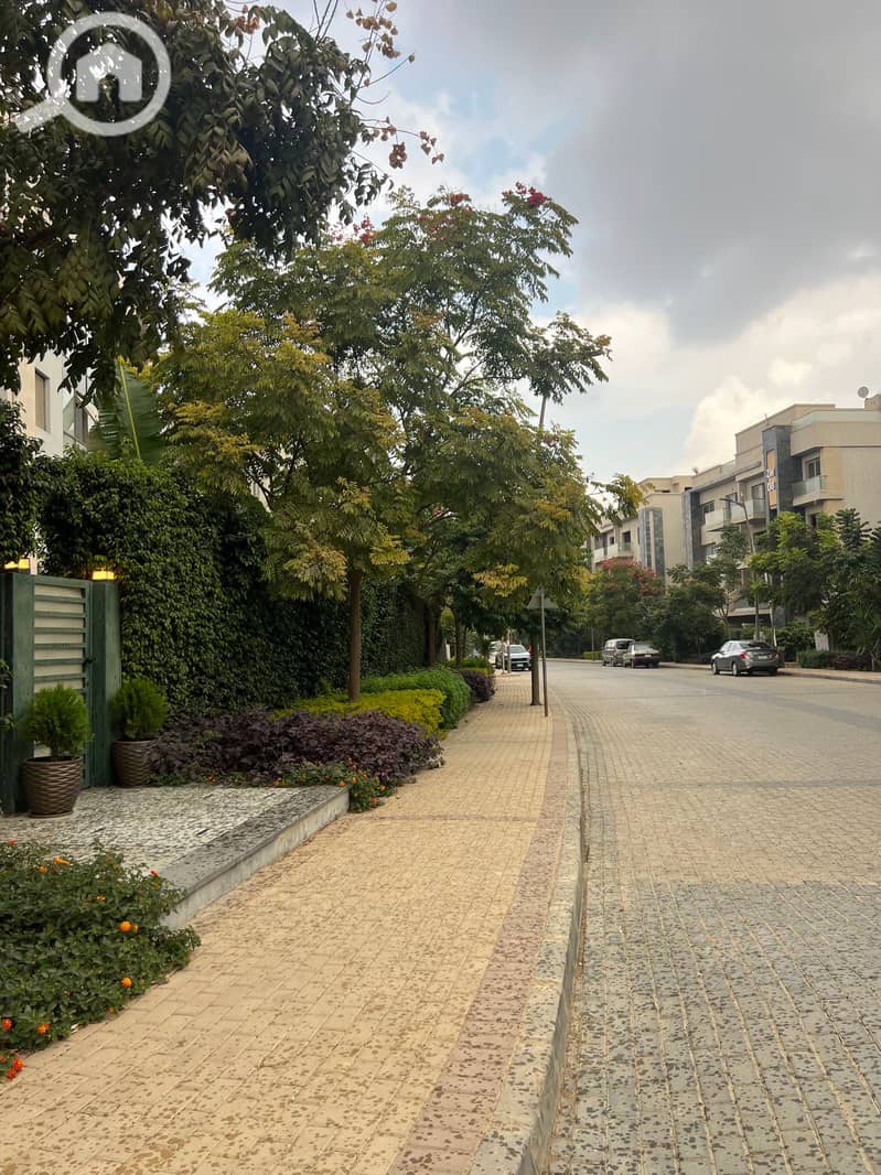 9 كمبوند جاليريا مون فالي التجمع الخامس Galleria Moon Valley (42). jpg