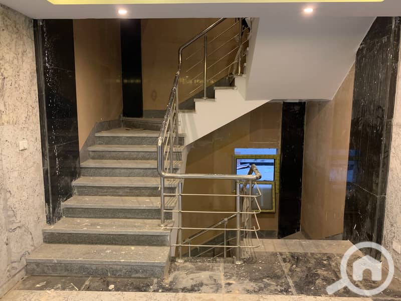 12 كمبوند جاليريا مون فالي التجمع الخامس Galleria Moon Valley (46). jpg