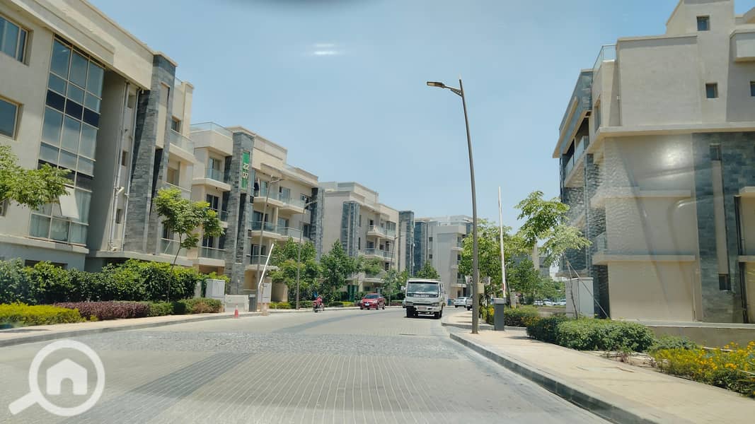 14 كمبوند جاليريا مون فالي التجمع الخامس Galleria Moon Valley (49). jpg
