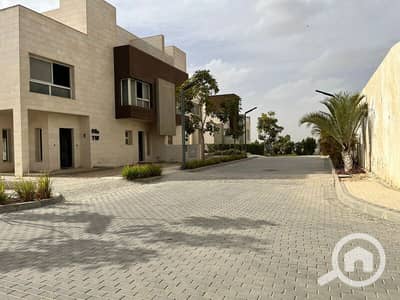 6 Bedroom Villa for Sale in 6th of October, Giza - WhatsApp Image 2024-10-01 at 16.01. 48 (1). jpeg