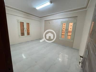 شقة 3 غرف نوم للايجار في القاهرة الجديدة، القاهرة - شقه للايجار ارضي في التجمع الخامس في الحى الاول تصلح لجميع الاغراض ب23 شقة 3 غرف نوم للايجار في القاهرة الجديدة، القاهرة - شقه للايجار ارضي في التجمع الخامس في الحى الاول تصلح لجميع الاغراض ب23