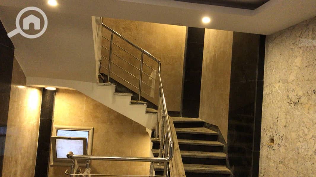 17 كمبوند جاليريا مون فالي التجمع الخامس Galleria Moon Valley (79). jpg