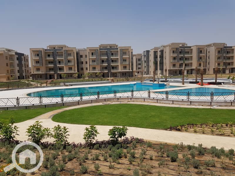 18 كمبوند جاليريا مون فالي التجمع الخامس Galleria Moon Valley (80). jpg