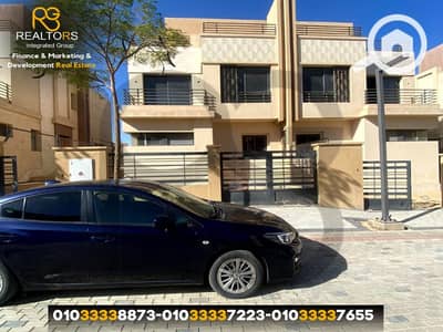 4 Bedroom Twin House for Sale in Sheikh Zayed, Giza - 1. png
