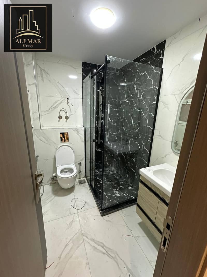 4 f32acff7-e5a9-4424-aa1f-af8911349be4. jpg