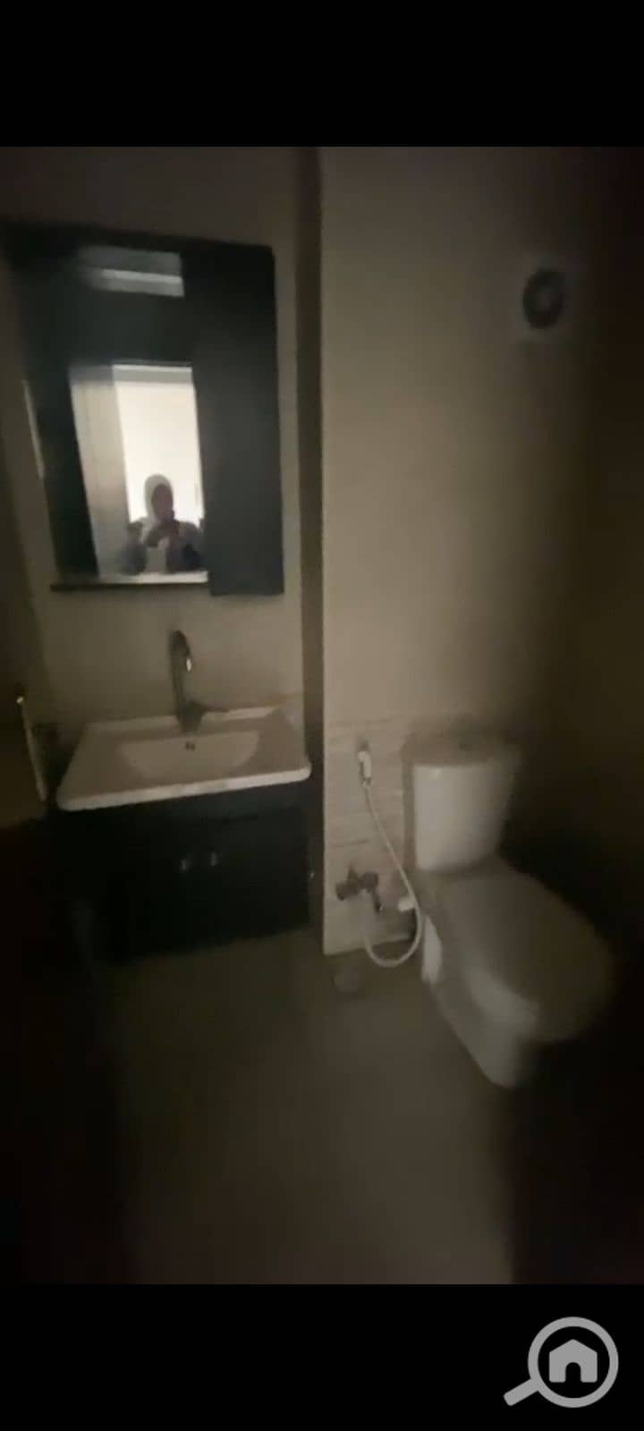 6 1000529422. png