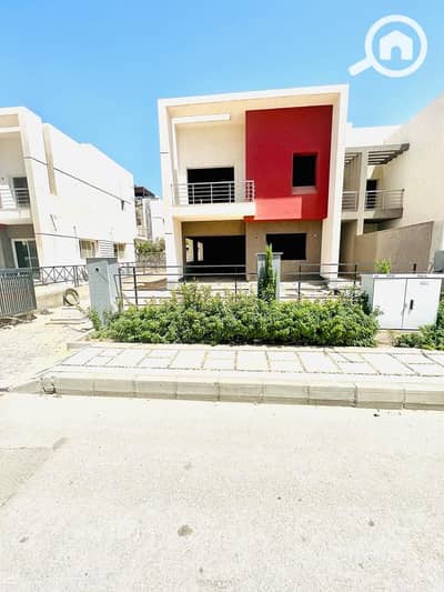 4 Bedroom Villa for Sale in Madinaty, Cairo - 0b496a17-d249-435a-9cdf-c23d3d34e4d2. jpg