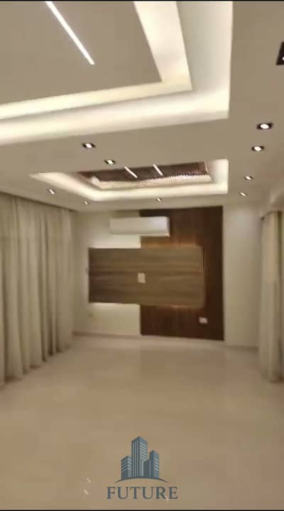 4 Bedroom Flat for Sale in Mohandessin, Giza - 000000000000. mp4_20250705_185442.660. jpg