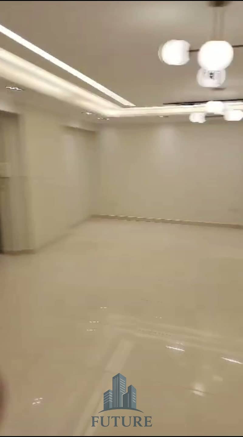 32 000000000000. mp4_20250705_185607.004. jpg