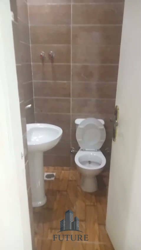 8 WhatsApp Video 2025-07-05 at 19.06. 46_031cb6d6. mp4_20250707_194833.223. jpg