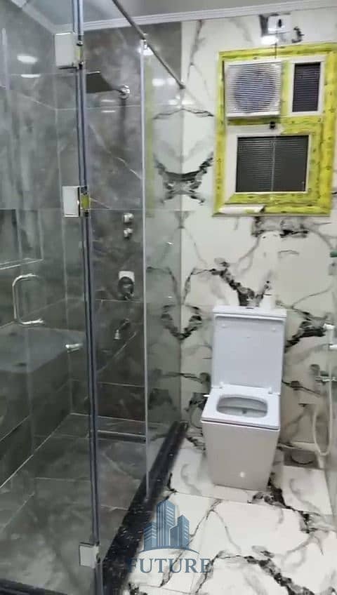 16 WhatsApp Video 2025-07-24 at 18.45. 46_0346810d. mp4_20250724_194214.115. jpg