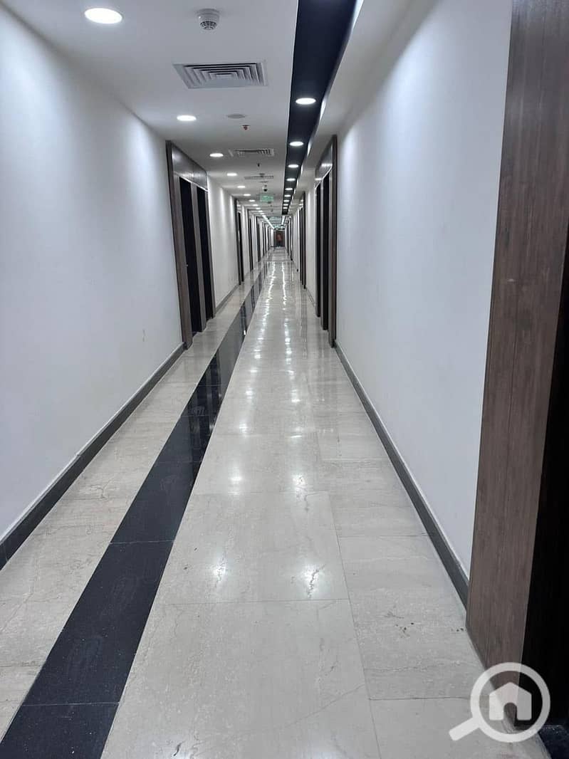 7 94f67804-3542-4f98-b0cc-4a7c78363ec0. jpeg