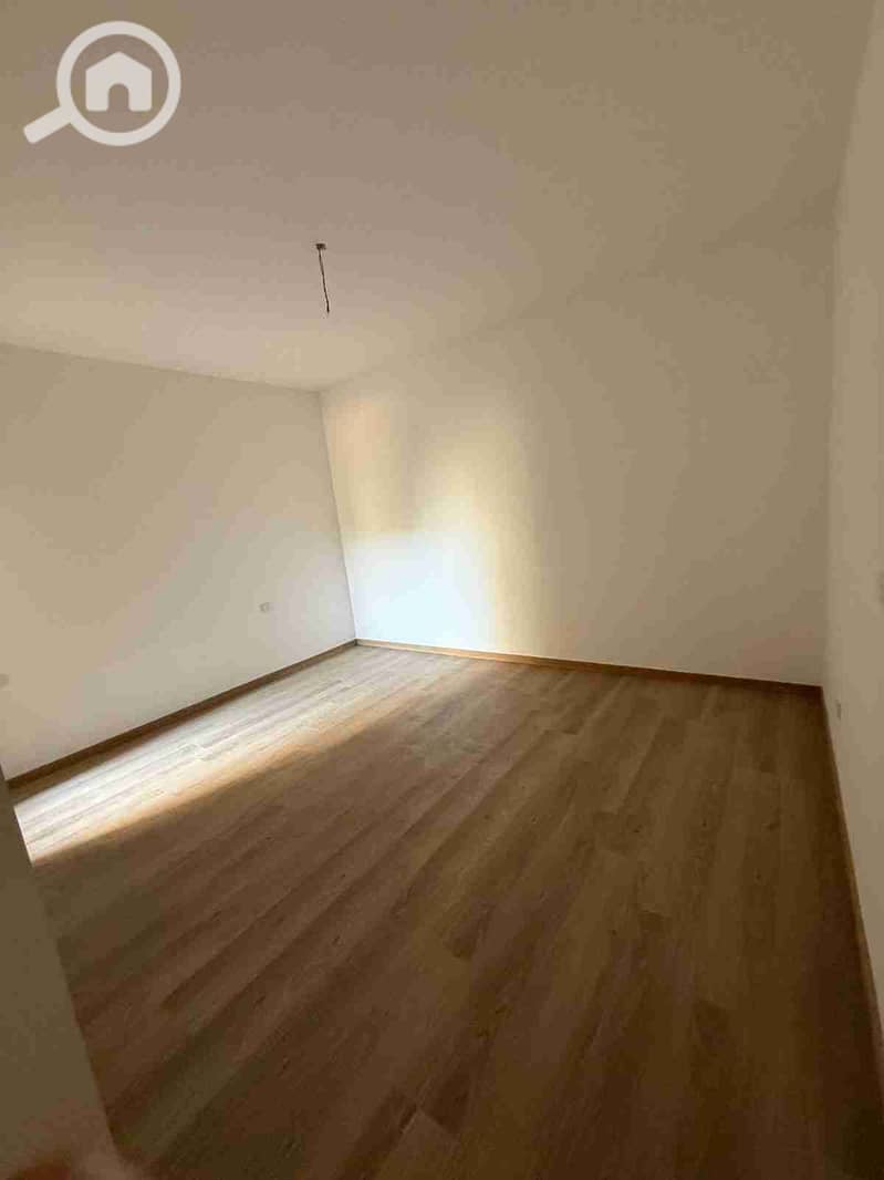 9 249749. jpg