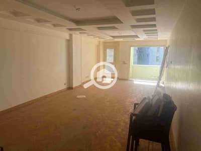 مکتب  للايجار في سموحة، الإسكندرية - 1000339556. jpg