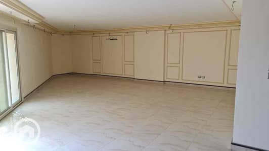 مکتب  للايجار في ستانلي، الإسكندرية - 05daecdc-64b8-44f9-bd3b-a026e09eb56e. jpg