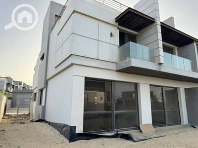 4 Bedroom Twin House for Sale in Sheikh Zayed, Giza - 68a5cb67-b84d-40b7-8ac0-1cfd0d1ba7ed. jpg
